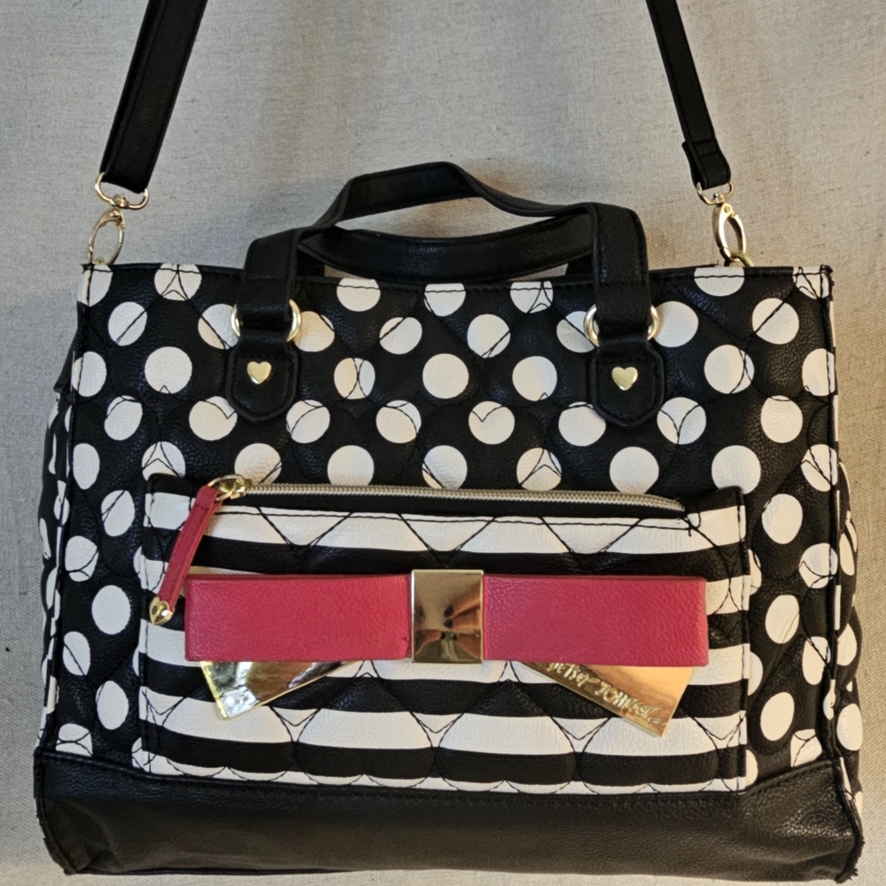 Betsy Johnson Large Black & White Polkadot Bucket Bag Beautiful Condition
